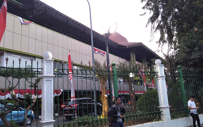 Stasiun Gambir & Jakarta Metro Rail Stations